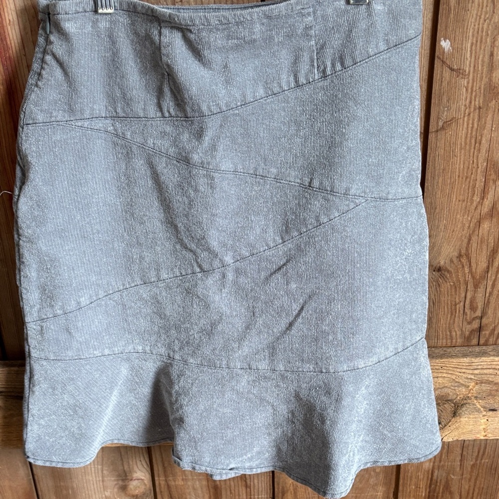 Royal Robbins Gray Corduroy Skirt - Picture 4 of 4